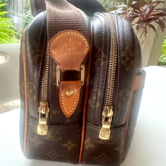 Louis Vuitton Brown Monogram reporter PM Crossbody Bag - Picture 6 of 10